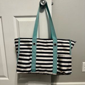 Thirty-one zip-top organizing utility tote.